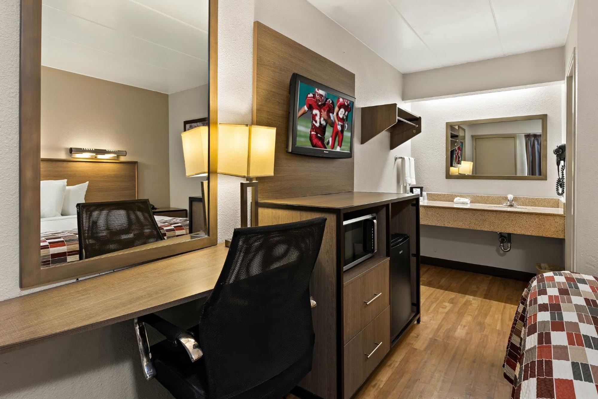 Red Roof Inn Cleveland - Independence Εξωτερικό φωτογραφία