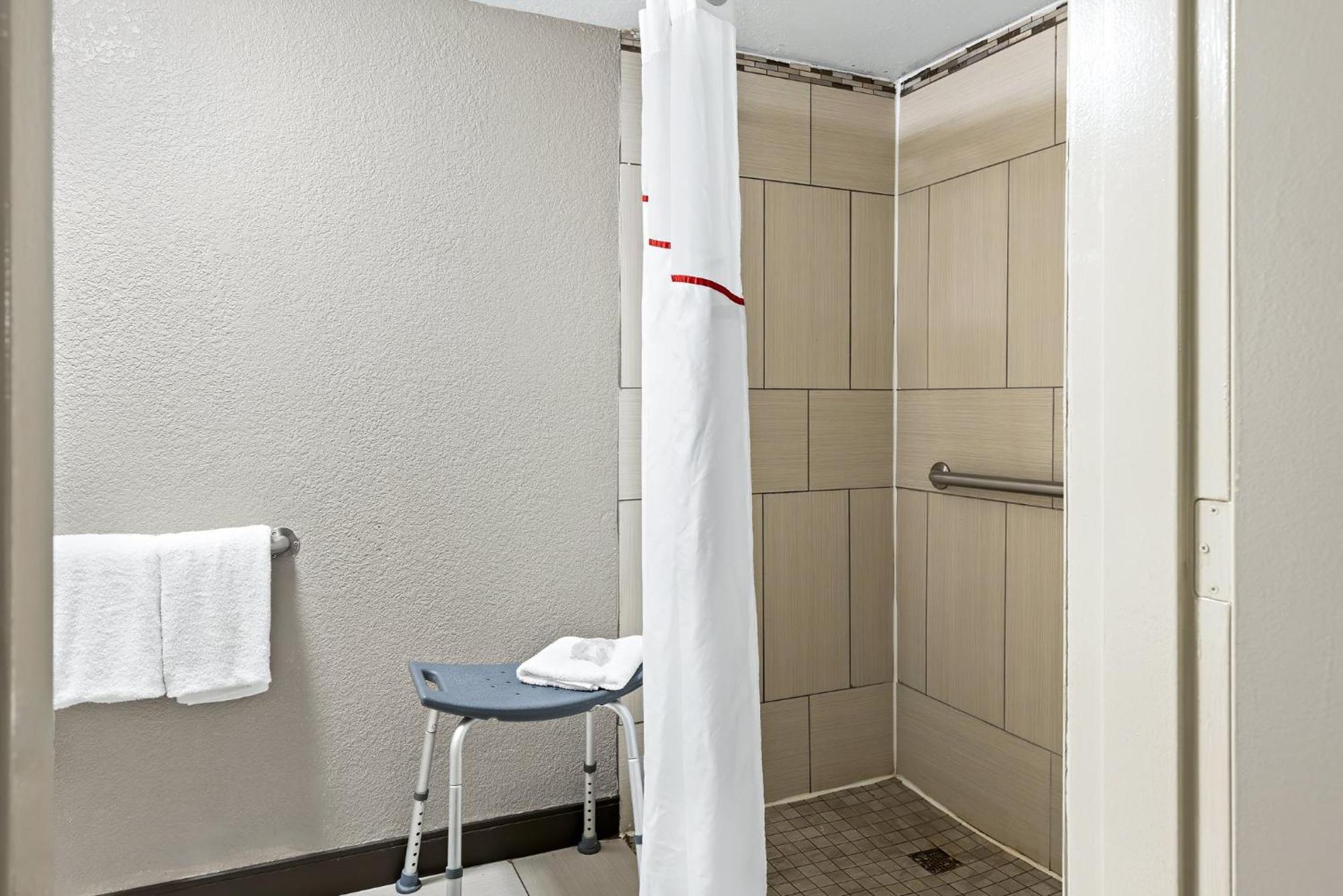Red Roof Inn Cleveland - Independence Εξωτερικό φωτογραφία