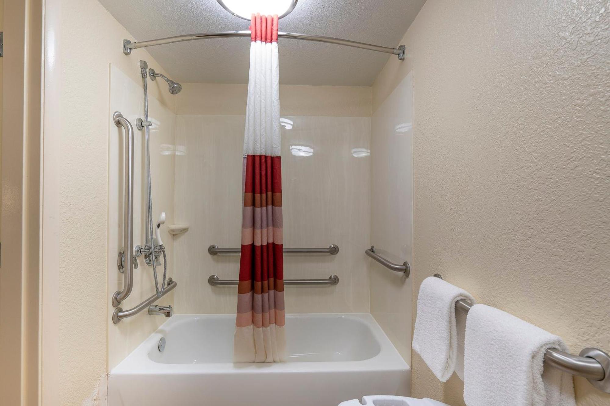 Red Roof Inn Cleveland - Independence Εξωτερικό φωτογραφία
