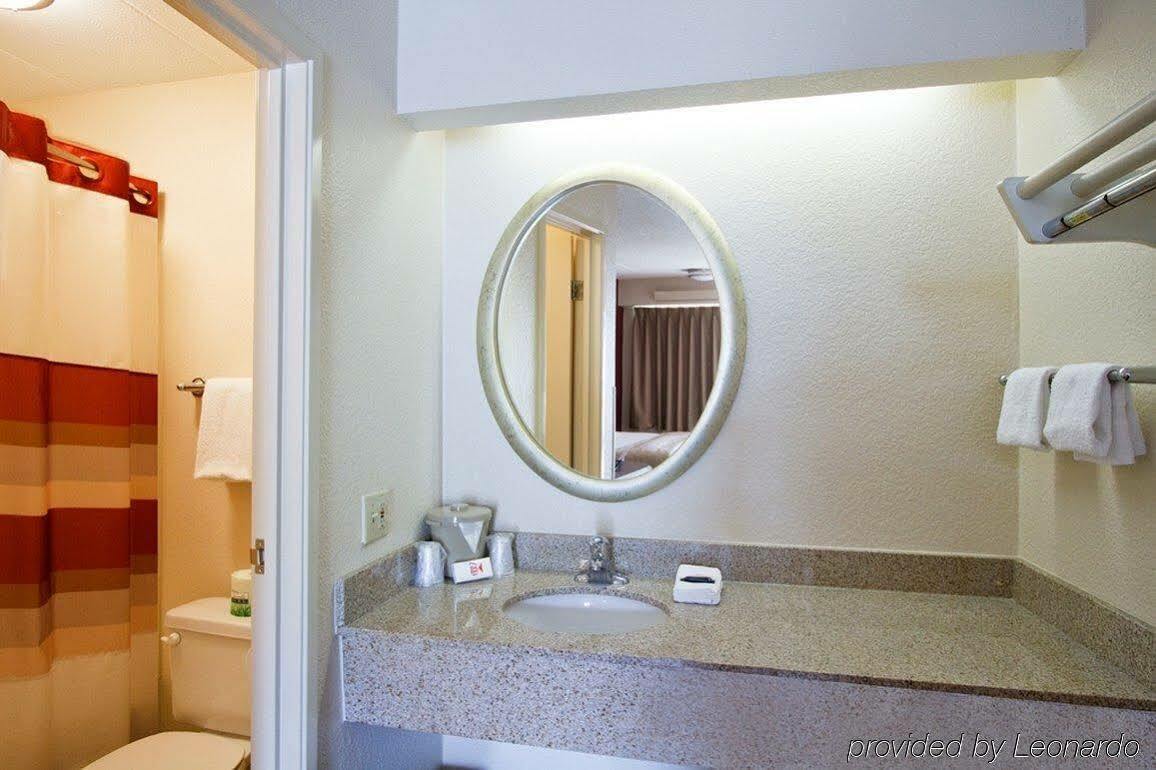 Red Roof Inn Cleveland - Independence Εξωτερικό φωτογραφία